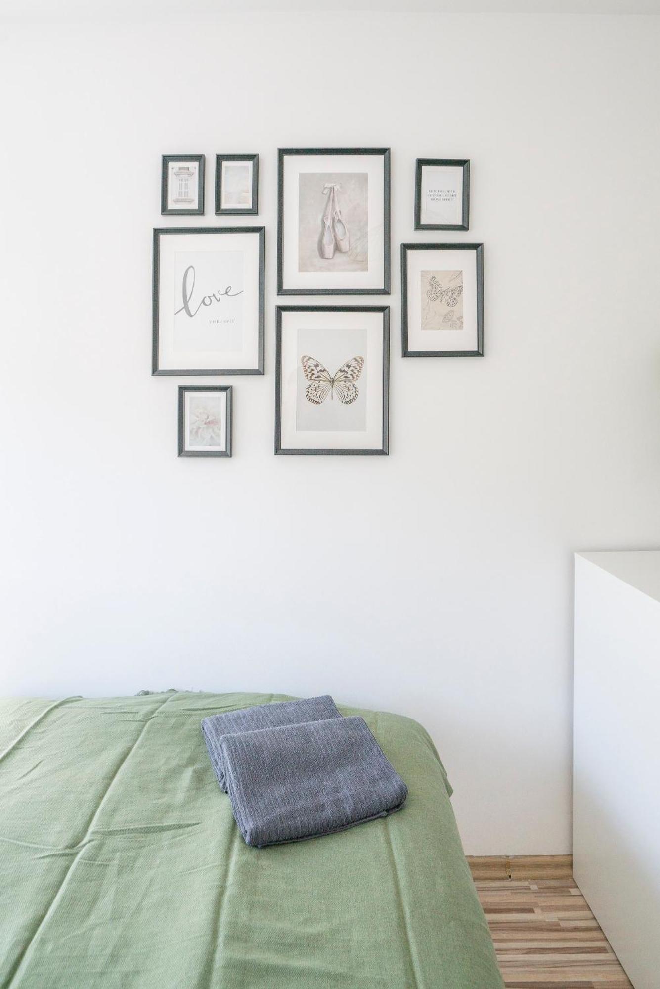 Flower Check In 24h Apartment